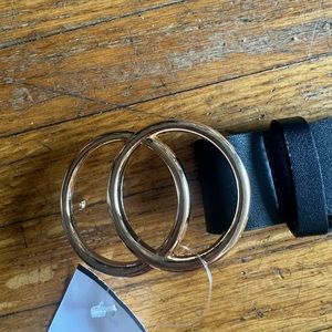 Double loop belt